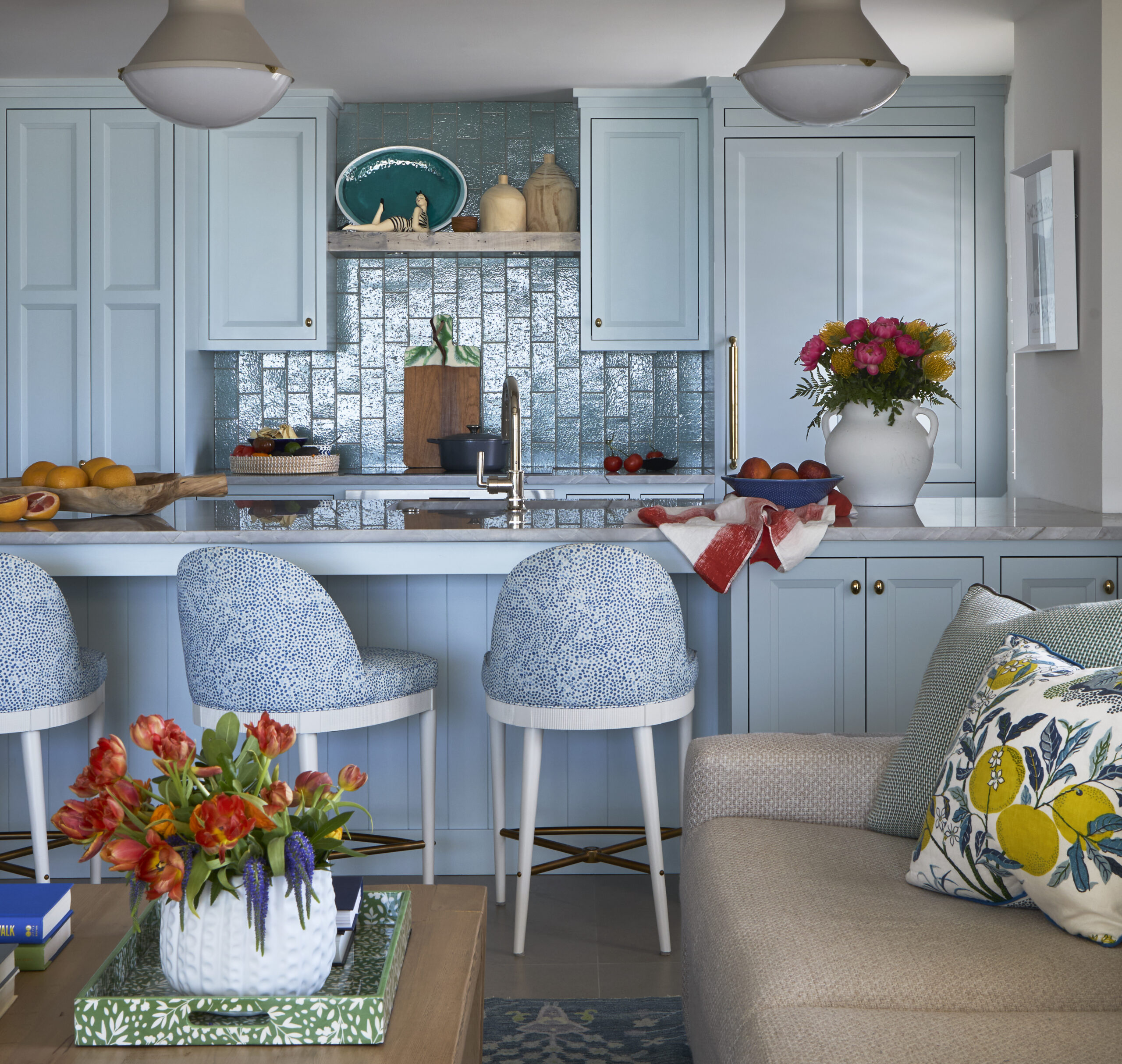 Living Room & Kitchen 4